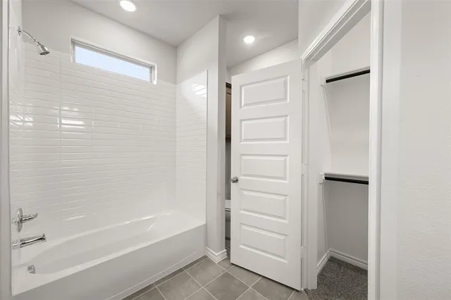 $739,900 | 3121-3123 Long Rope Lane, Denton, TX 76209