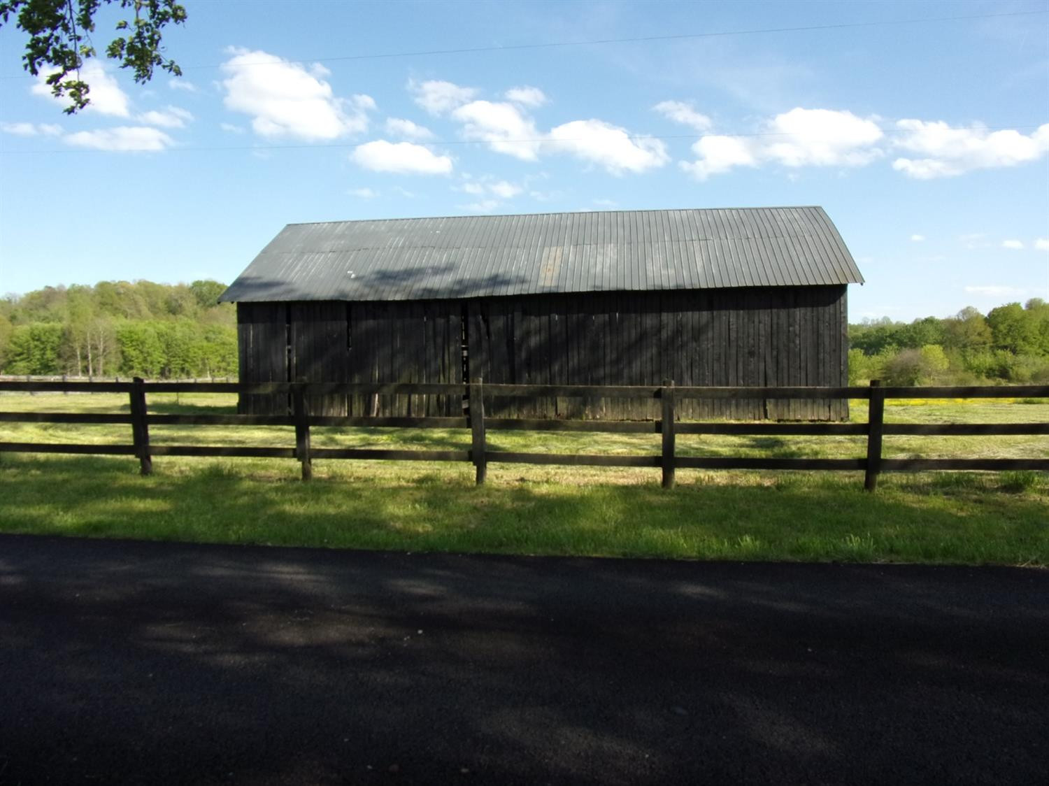 4444 Nora Belle Road London, KY 40741 - Photo 13 of 18 Photo 13