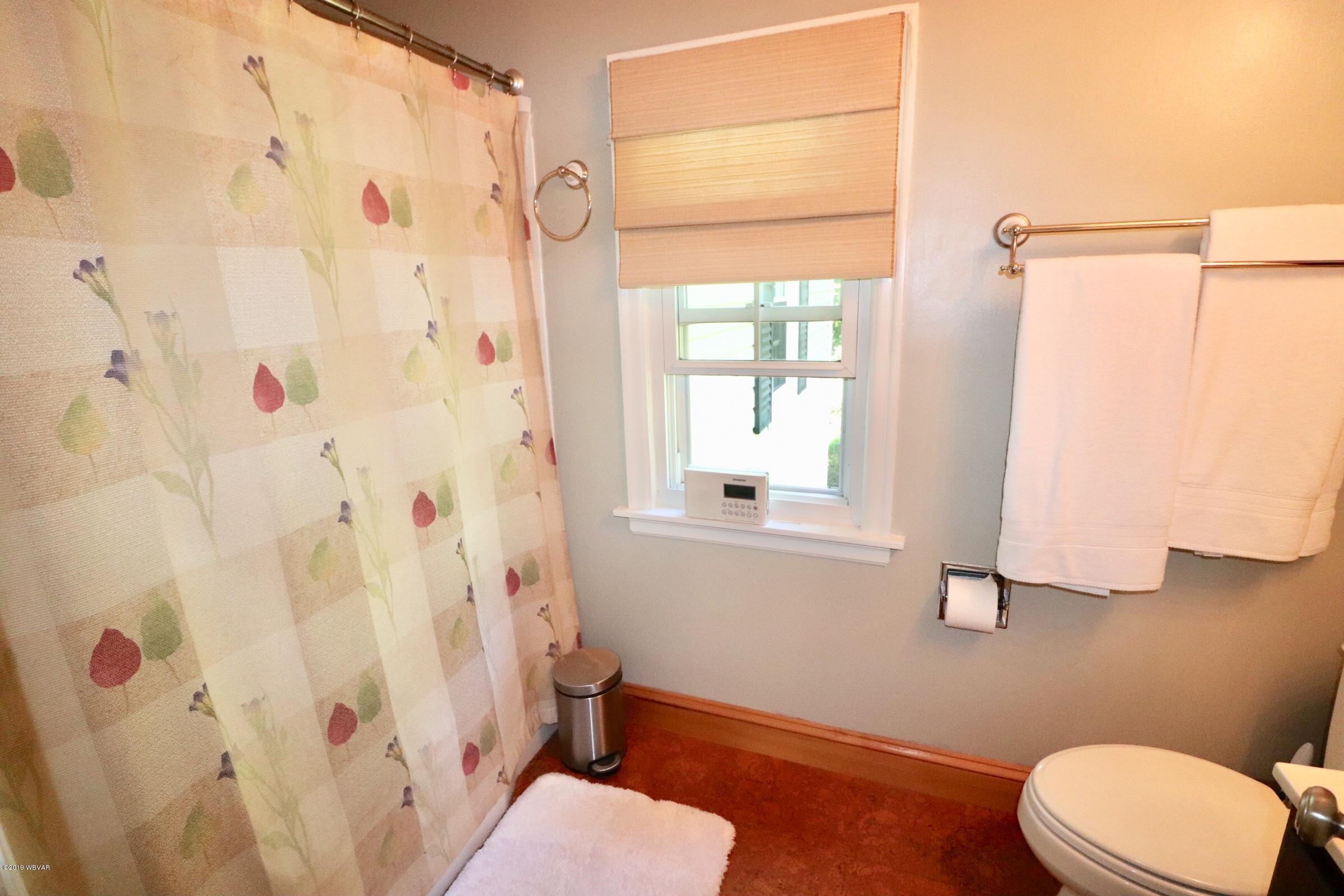 1519 Evergreen Road Williamsport, PA 17701 - Photo 13 of 47 full bath