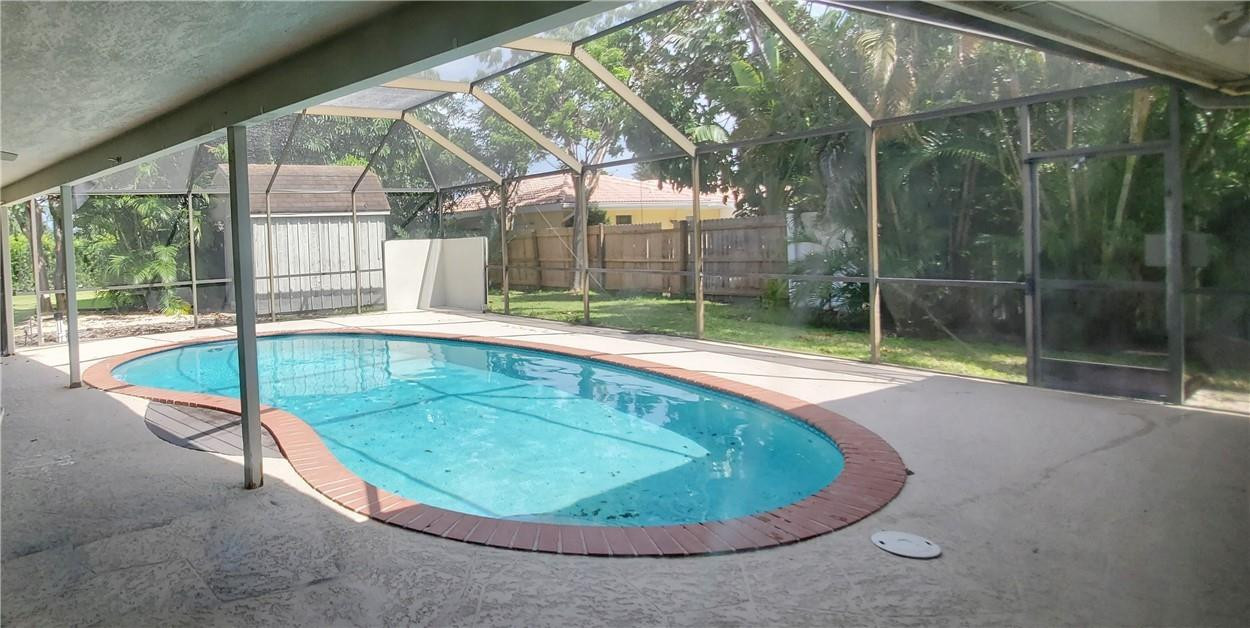 566 Northeast Spanish Trail Boca Raton, FL 33432 - Photo 9 of 35 Photo 9