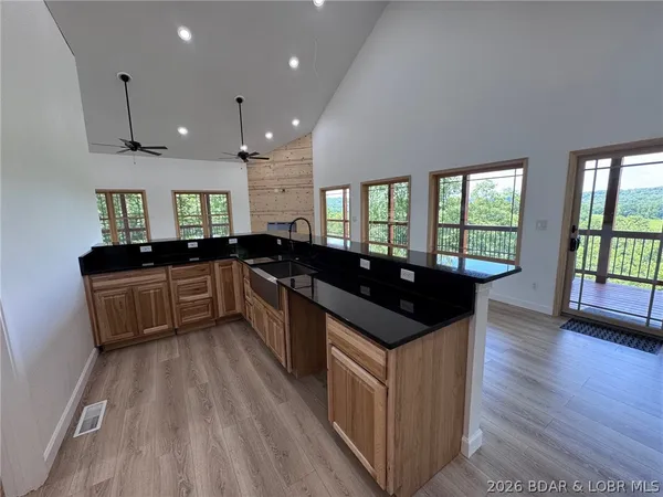 $725,000 | 1378 Full Gallop Lane, Roach, MO 65787