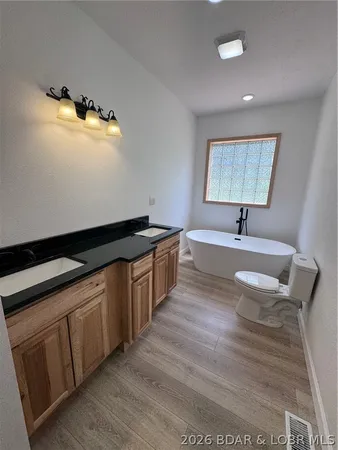 $725,000 | 1378 Full Gallop Lane, Roach, MO 65787