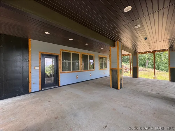 $725,000 | 1378 Full Gallop Lane, Roach, MO 65787