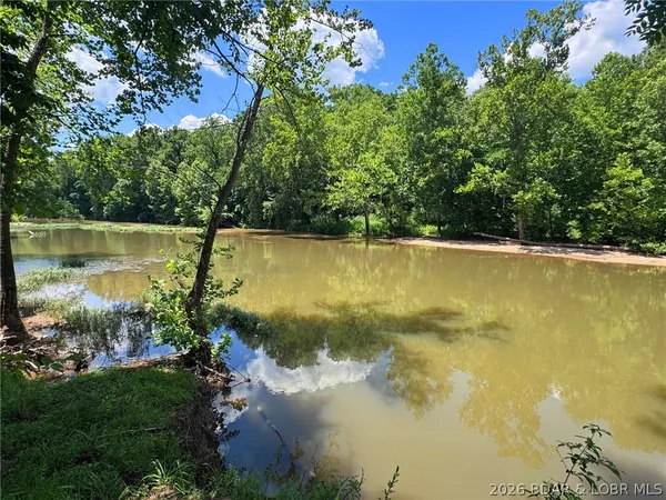 $725,000 | 1378 Full Gallop Lane, Roach, MO 65787