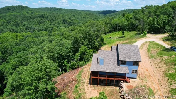 $725,000 | 1378 Full Gallop Lane, Roach, MO 65787