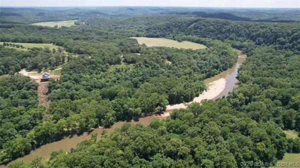 $725,000 | 1378 Full Gallop Lane, Roach, MO 65787