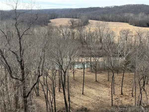 $725,000 | 1378 Full Gallop Lane, Roach, MO 65787