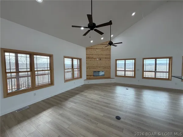 $699,000 | 1378 Full Gallop Lane, Roach, MO 65787