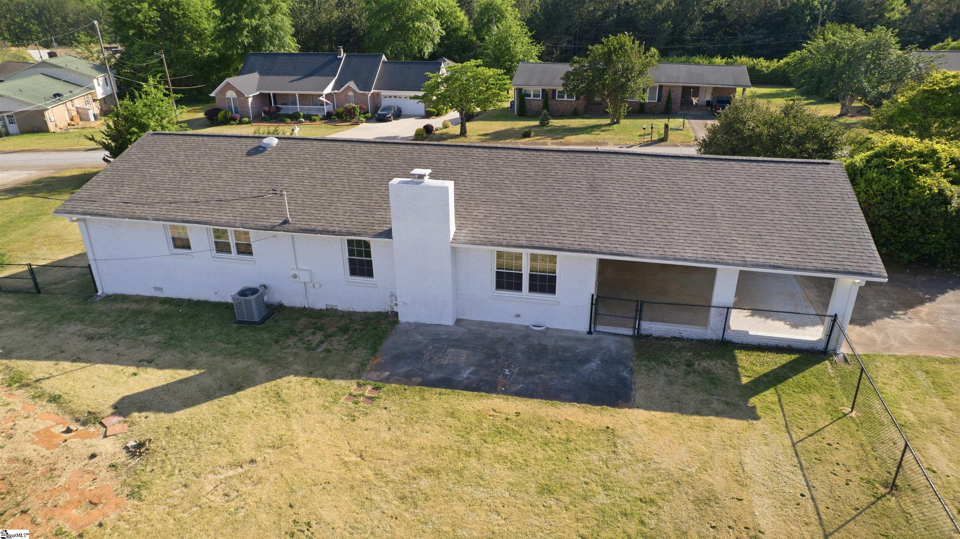 117 Hendrix Drive Boiling Springs, SC 29316 - Photo 2 of 27
