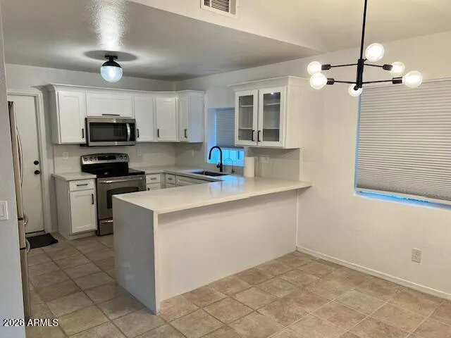 $2,350 | 2910 East Brookwood Court, Phoenix, AZ 85048