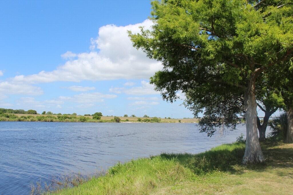 1163 20th Street Okeechobee, FL 34974 - Photo 15 of 20 IMG_2811