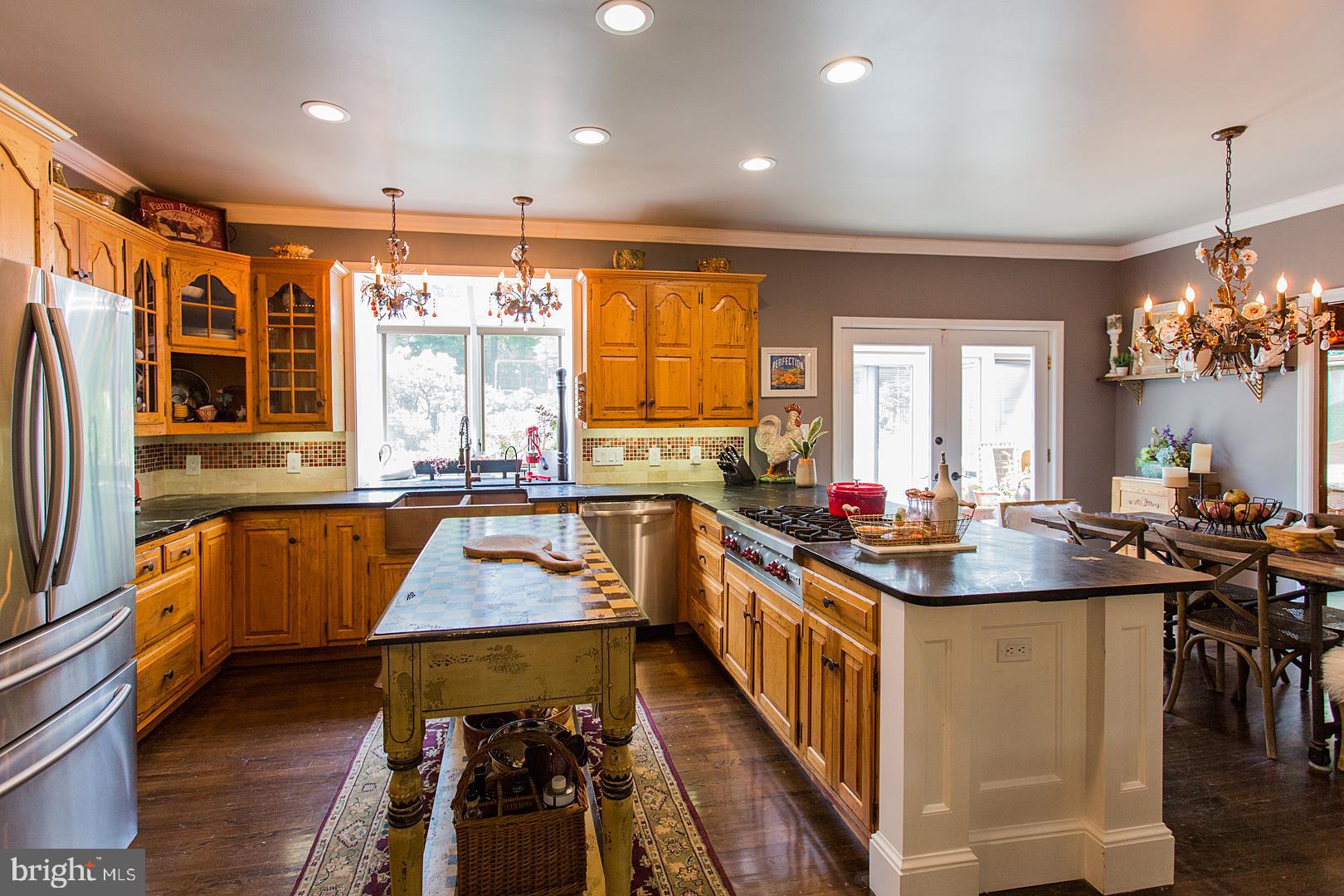 1079 Hunters Path Lancaster, PA 17601 - Photo 13 of 80