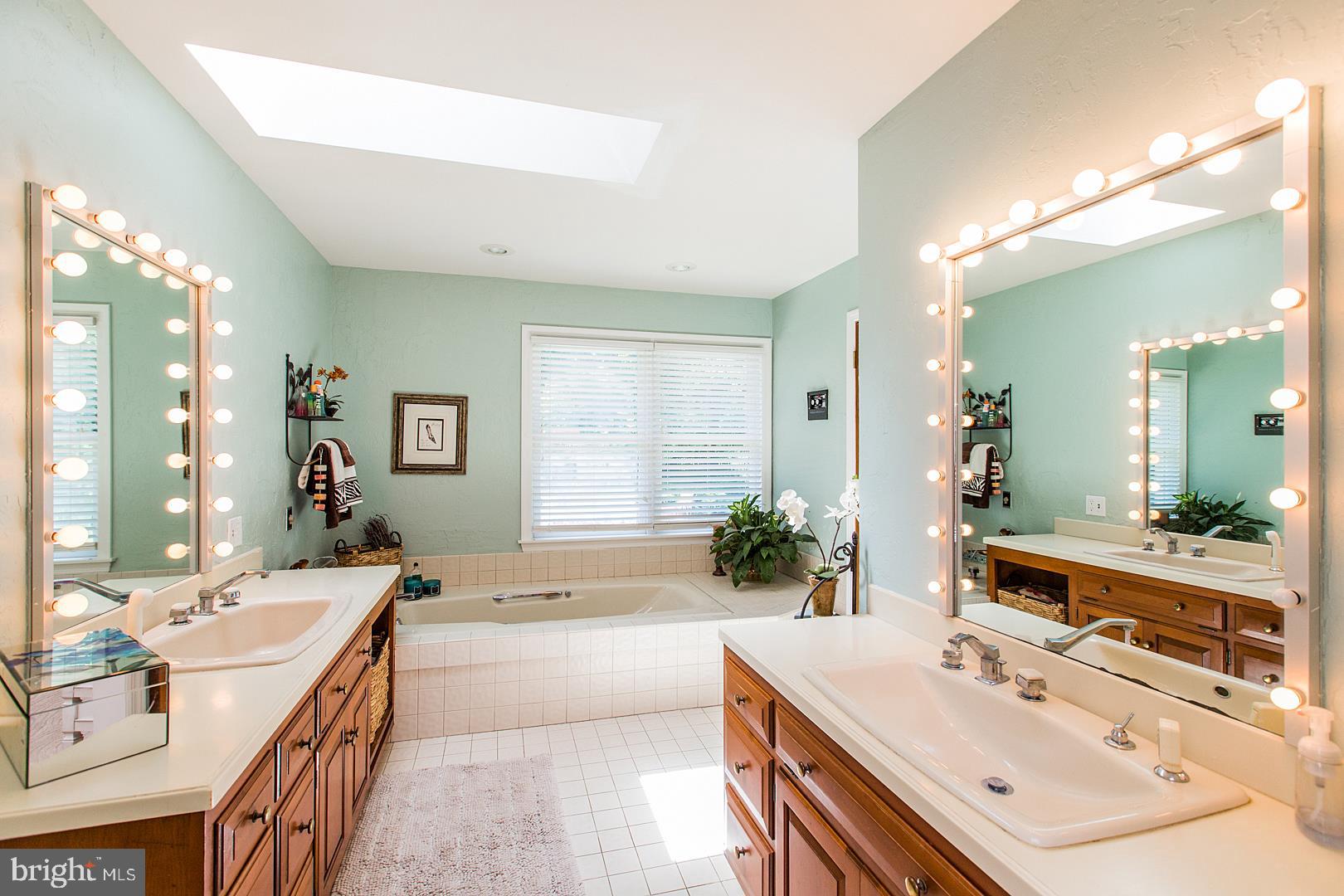 1079 Hunters Path Lancaster, PA 17601 - Photo 33 of 80
