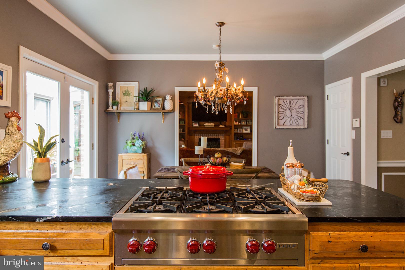 1079 Hunters Path Lancaster, PA 17601 - Photo 10 of 80