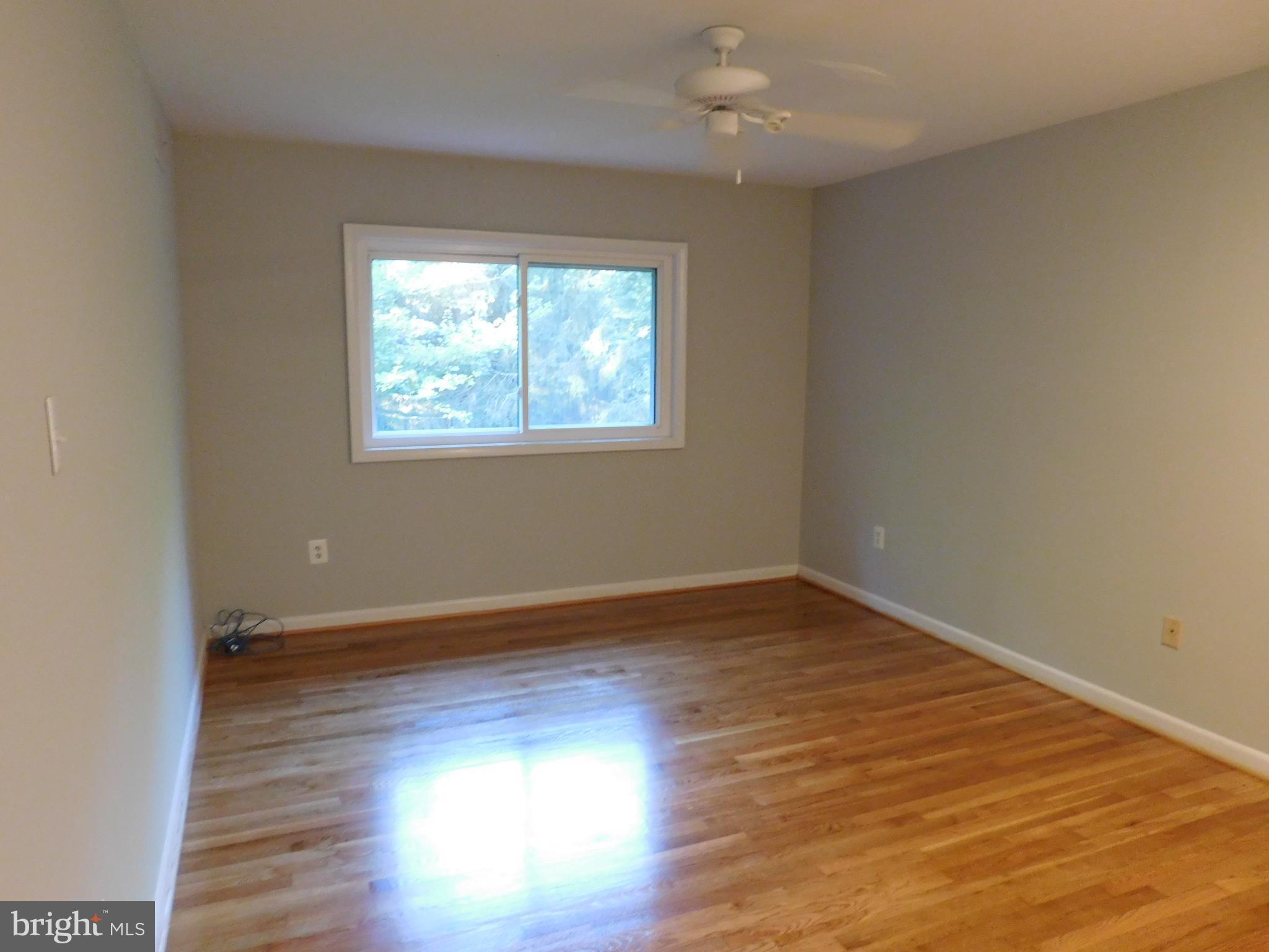 2404 Old Trace Lane Reston, VA 20191 - Photo 11 of 30 Master Sleeping Area