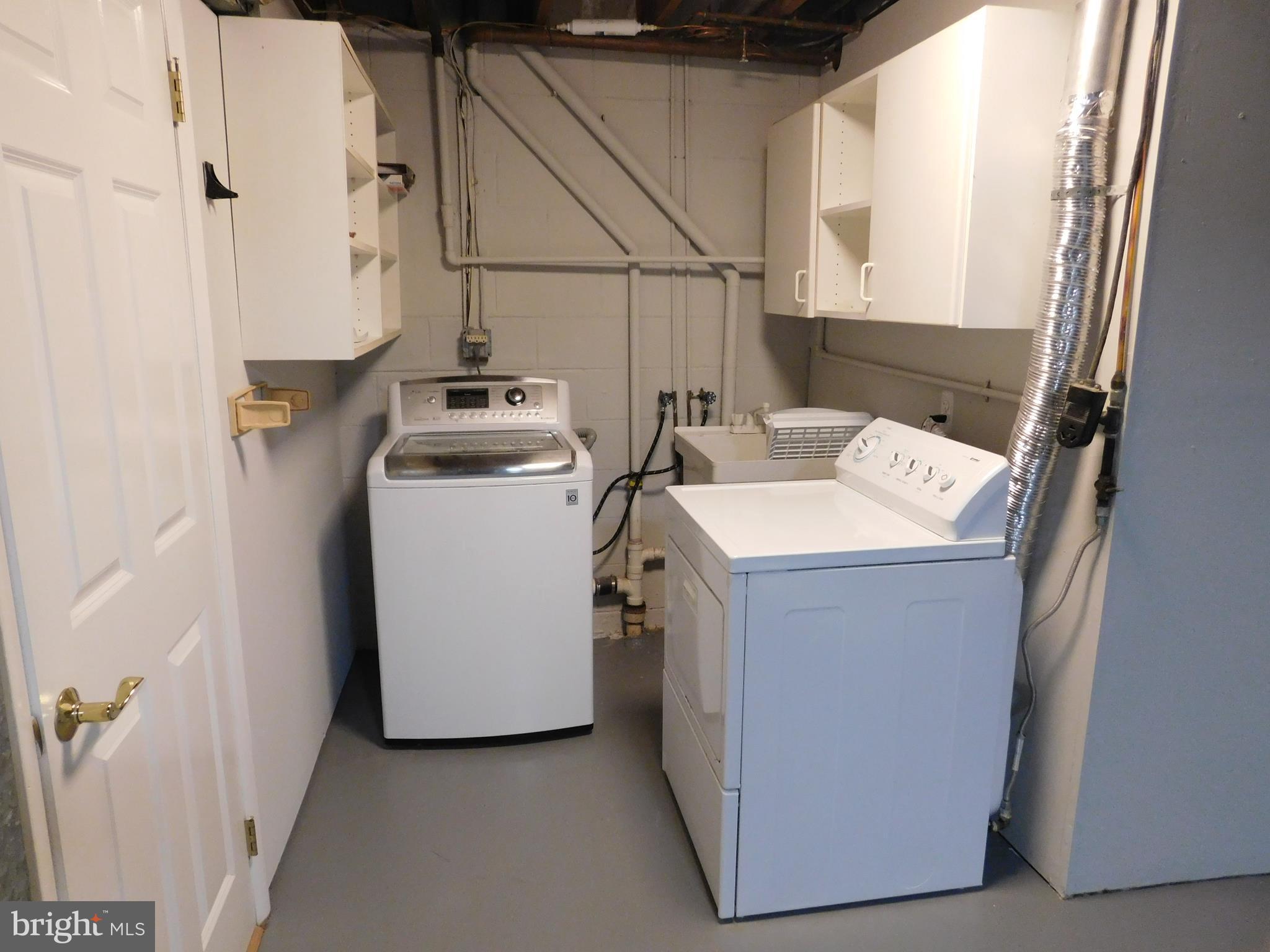 2404 Old Trace Lane Reston, VA 20191 - Photo 24 of 30 Laundry Area