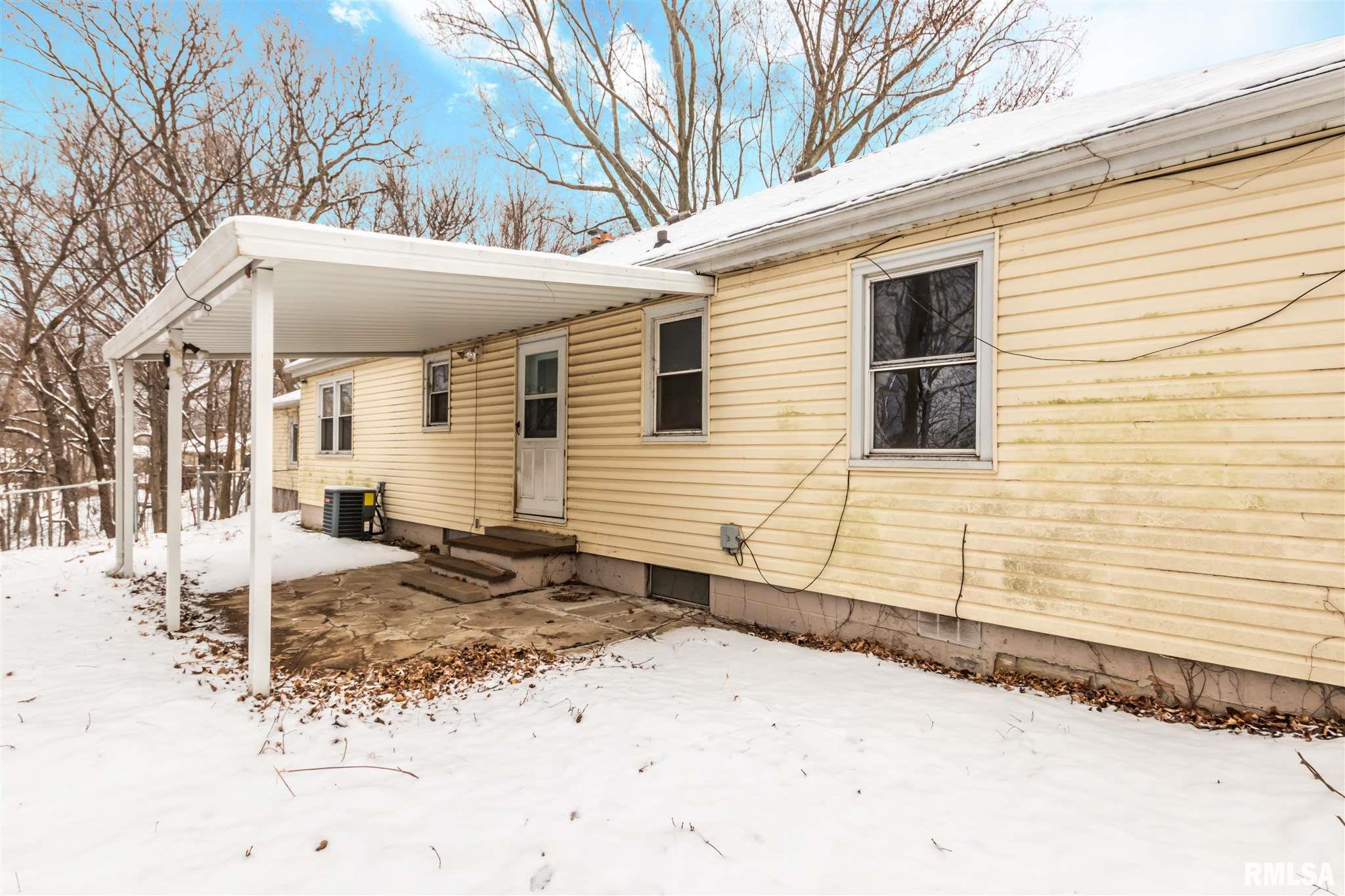 9219 North Picture Ridge Road Peoria, IL 61615 - Photo 9 of 13 Gallery Image 9