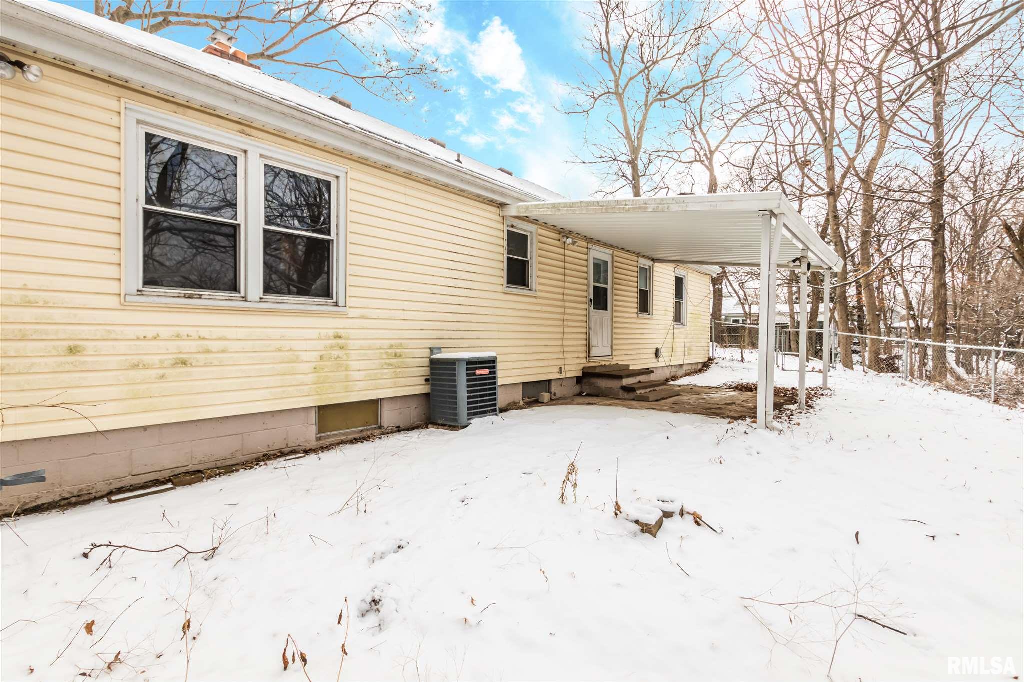 9219 North Picture Ridge Road Peoria, IL 61615 - Photo 10 of 13 Gallery Image 10