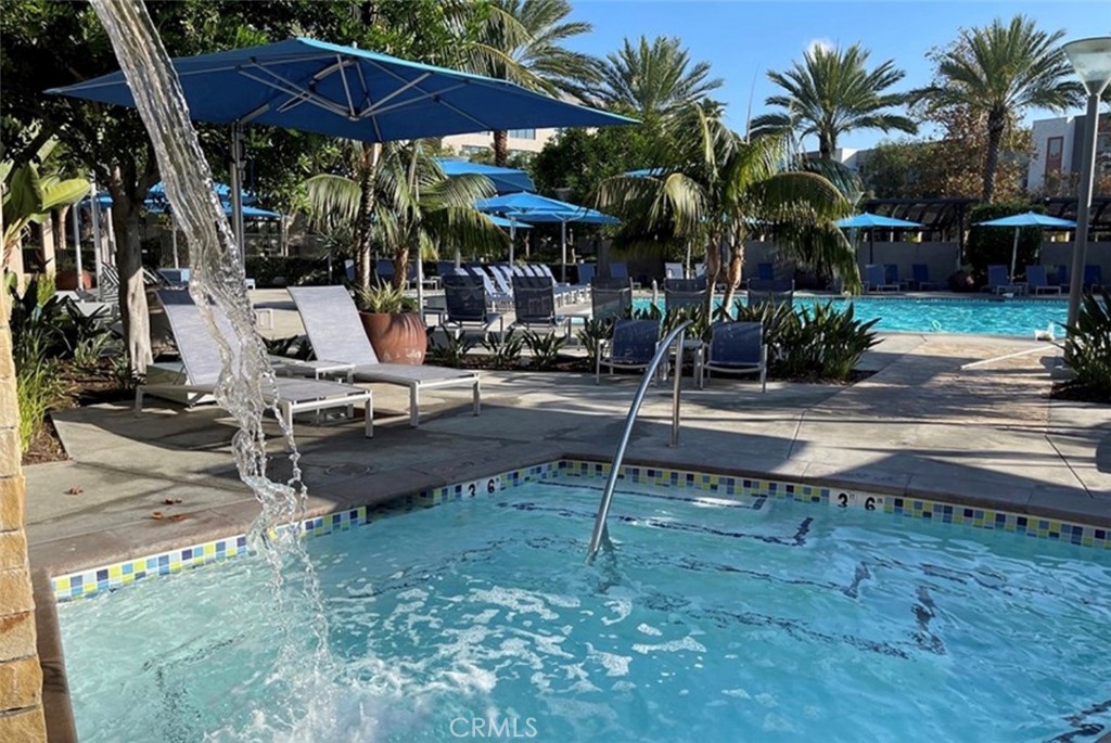 402 Rockefeller, Unit 118 Irvine, CA 92612 - Photo 22 of 24 a view of a backyard with sitting area
