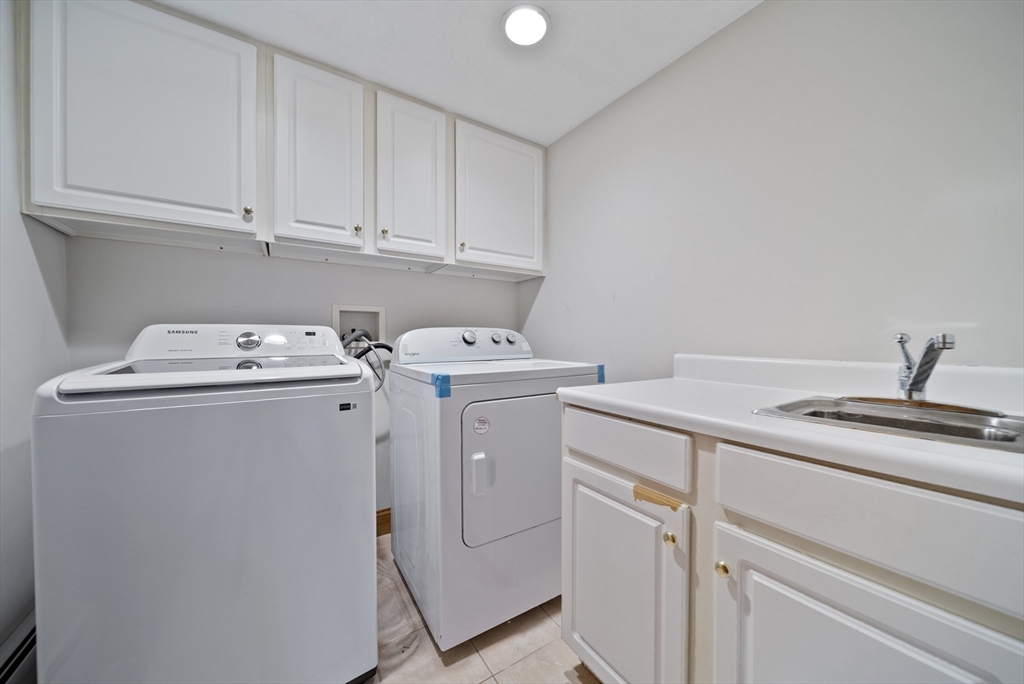 21 Cranberry Road Pepperell, MA 01463 - Photo 24 of 41 a utility room with dryer and washer