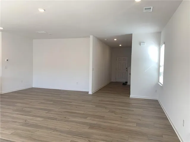 $2,600 | 921 Summer Rain Way, Acworth, GA 30102