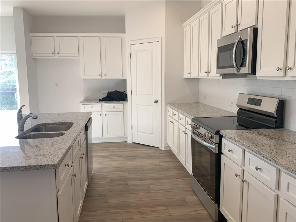 921 Summer Rain Way Acworth, GA 30102 - Photo 5 of 23