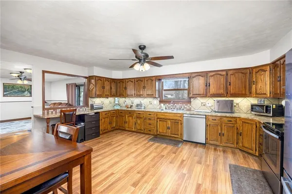 $270,000 | 402 West McKinley Street, Frontenac, KS 66763