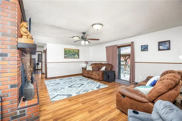 $270,000 | 402 West McKinley Street, Frontenac, KS 66763