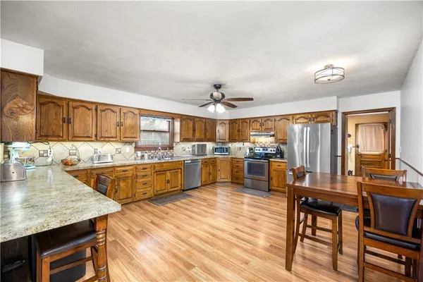 $270,000 | 402 West McKinley Street, Frontenac, KS 66763