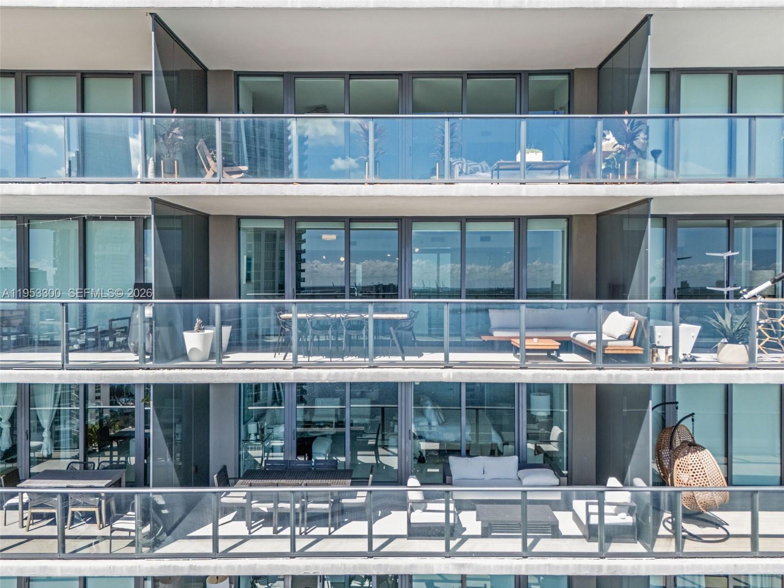 650 Northeast 32nd Street, Unit 2703 Miami, FL 33137 - Photo 11 of 51 a front view of a retail shops