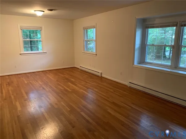 $2,095 | 1958 Neptune Drive, North Chesterfield, VA 23235