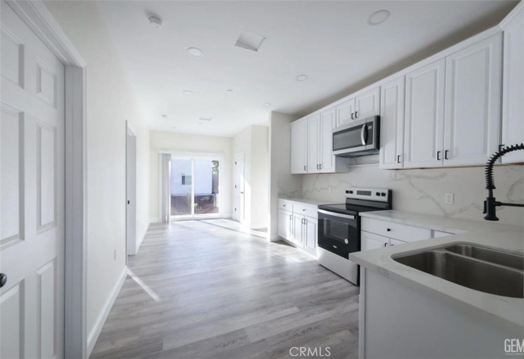 310 Ohio Drive Bakersfield, CA 93307 - Photo 10 of 14