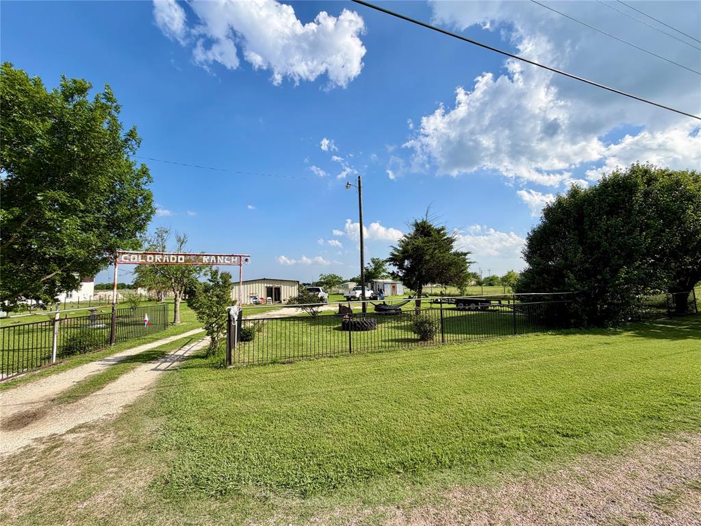 216 Hight Road Waxahachie, TX 75167 - Photo 10 of 20
