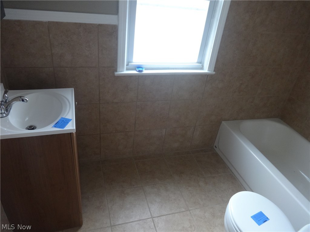 4078 Bushnell Road University Heights, OH 44118 - Photo 25 of 35