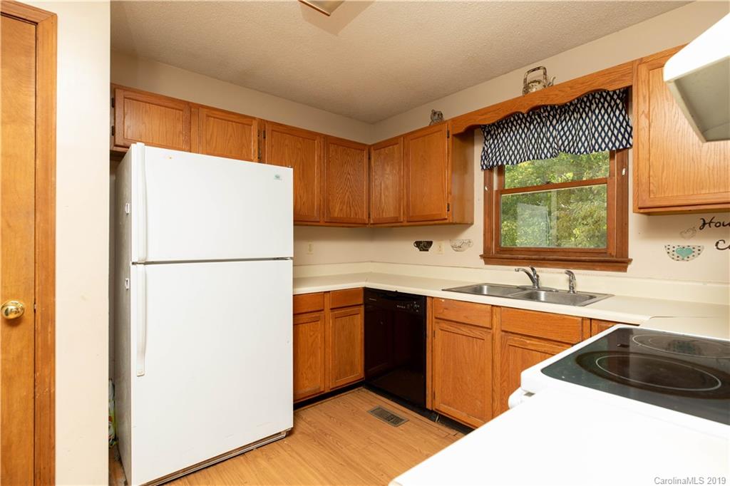 505 State Rd S-46-1102 York, SC 29745 - Photo 8 of 24