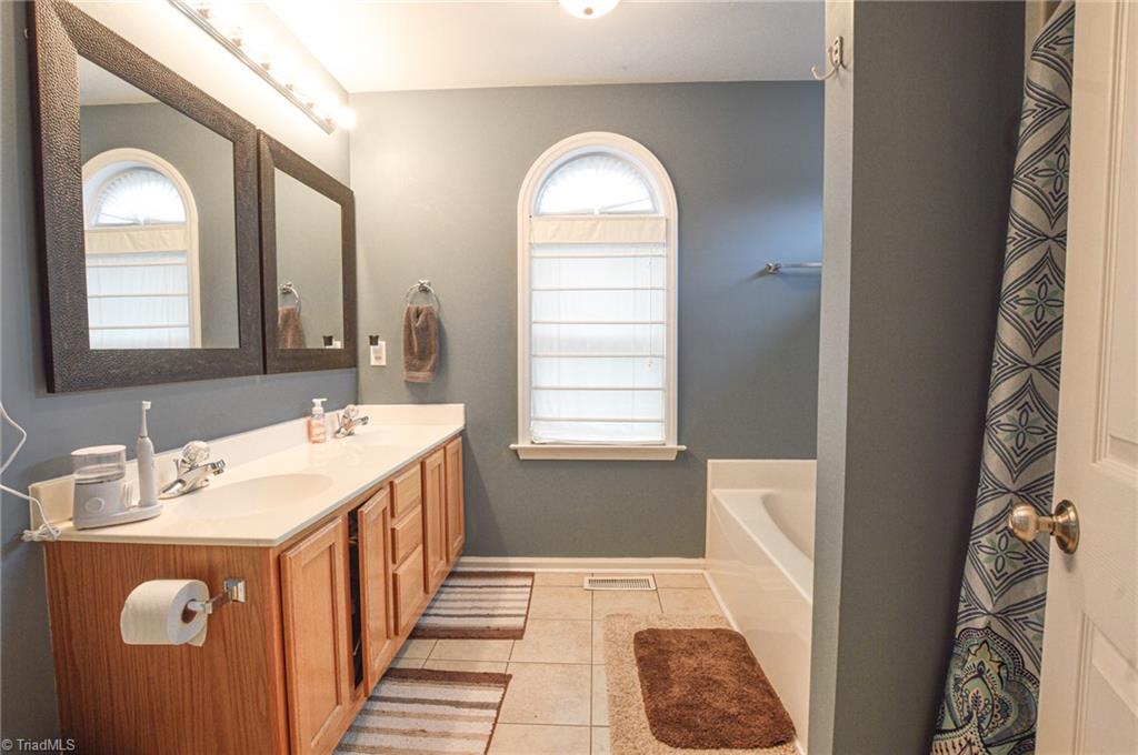 5001 Windsbury Ridge Road Clemmons, NC 27012 - Photo 21 of 33 Gallery Image 21