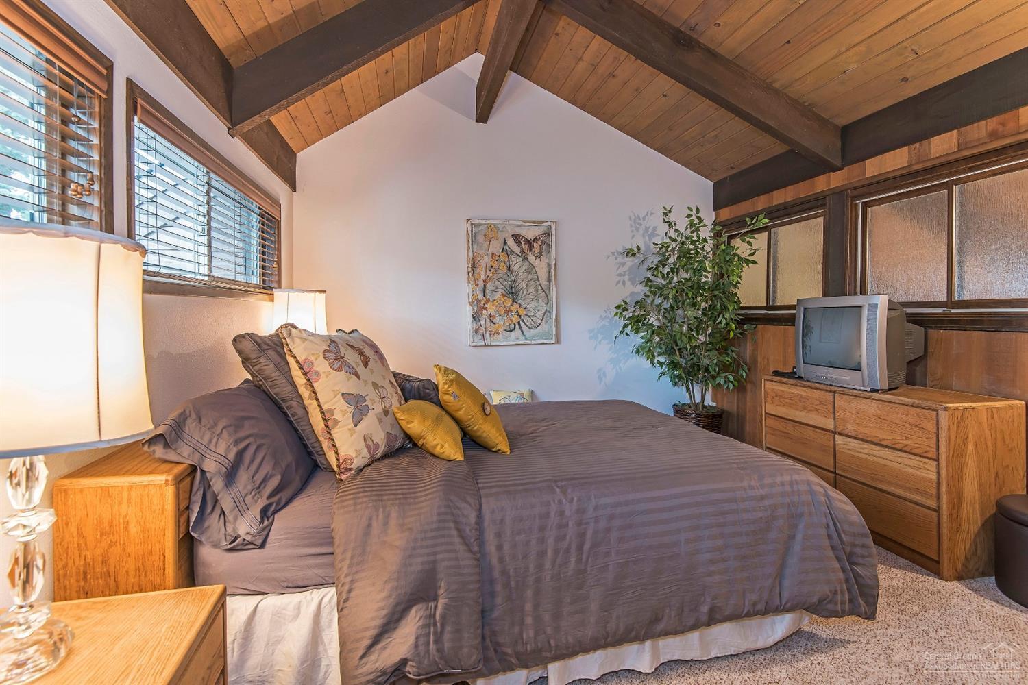 17536 Meadow Lark Lane, Unit 4 Sunriver, OR 97707 - Photo 22 of 25 Additional Photo