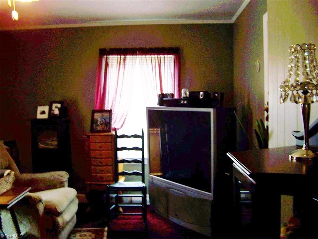 1010 Spring Street Mount Airy, NC 27030 - Photo 14 of 22 Gallery Image 14