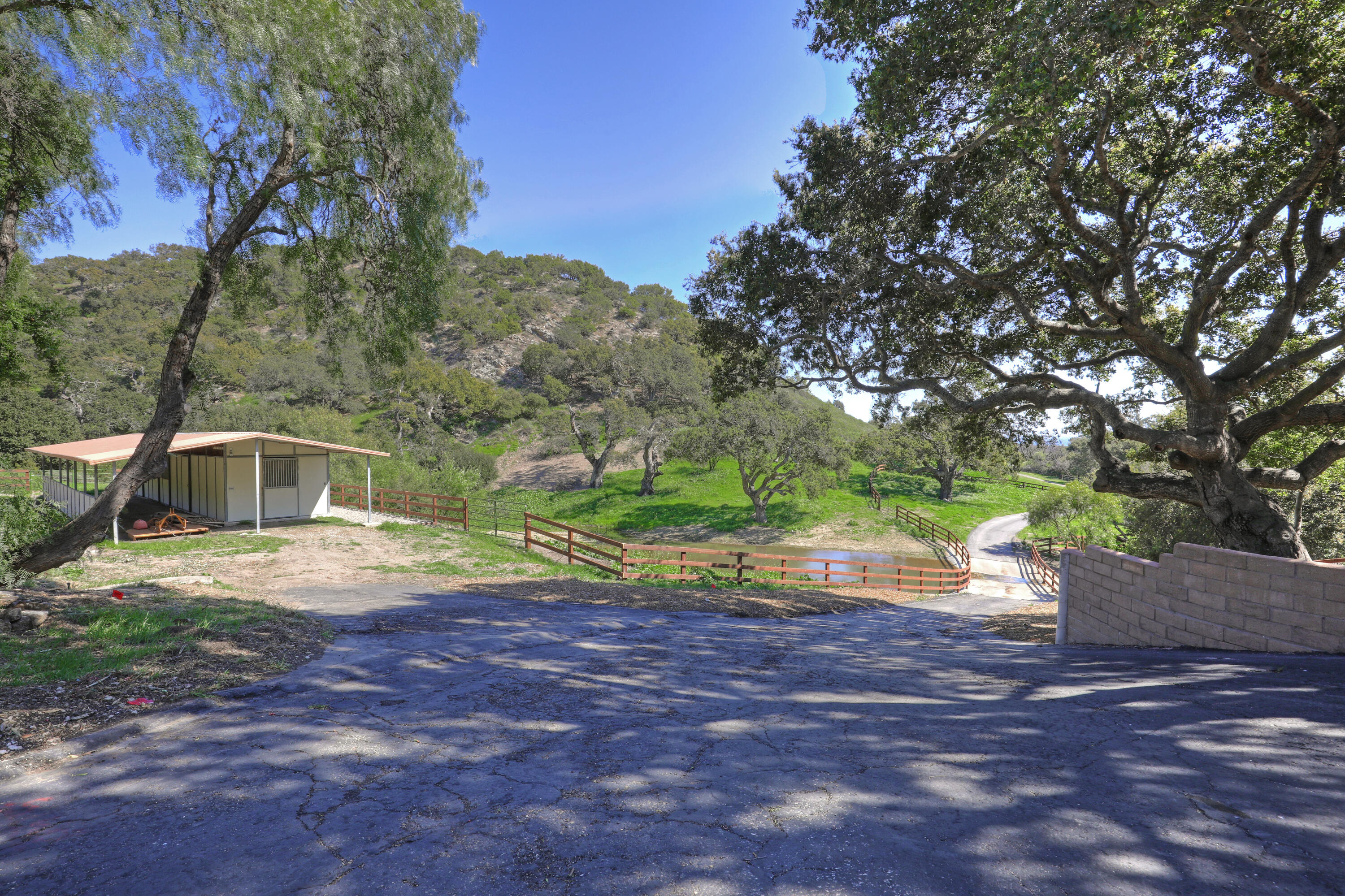35 Hollister Ranch Road Goleta, CA 93117 - Photo 28 of 35 barn