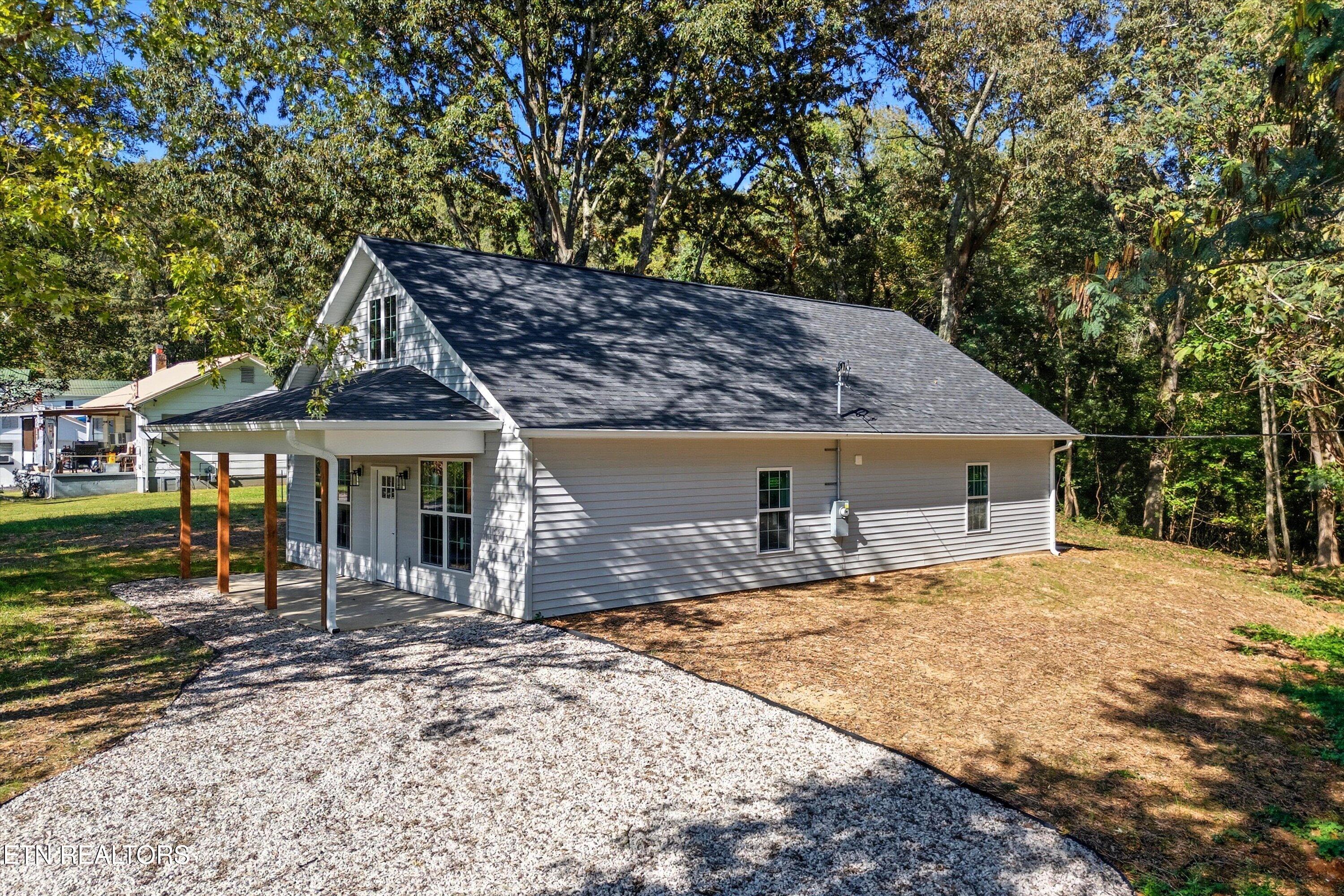 218 Morris Road Harriman, TN 37748 - Photo 27 of 31 02-218 Morris St-2