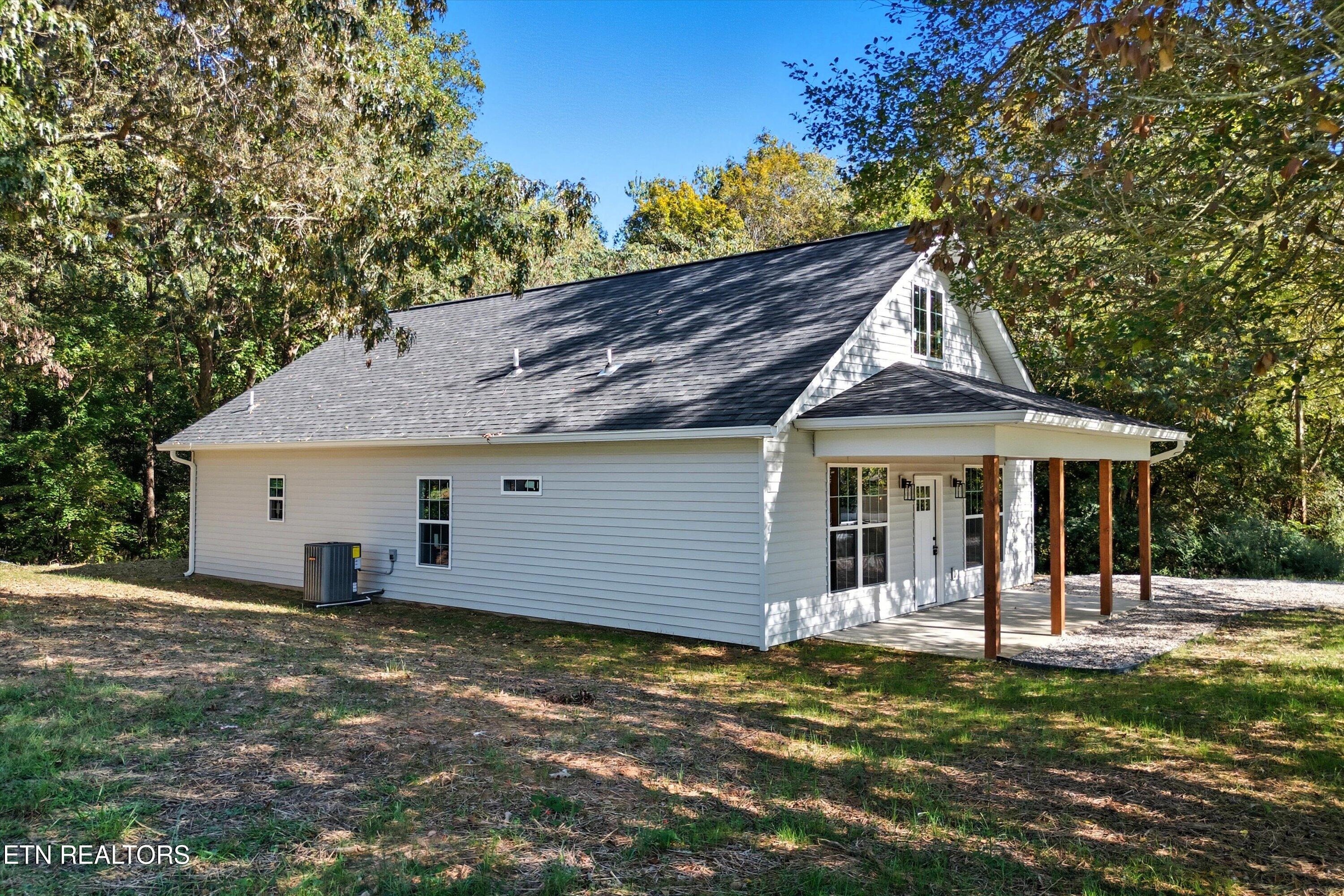 218 Morris Road Harriman, TN 37748 - Photo 28 of 31 03-218 Morris St-3