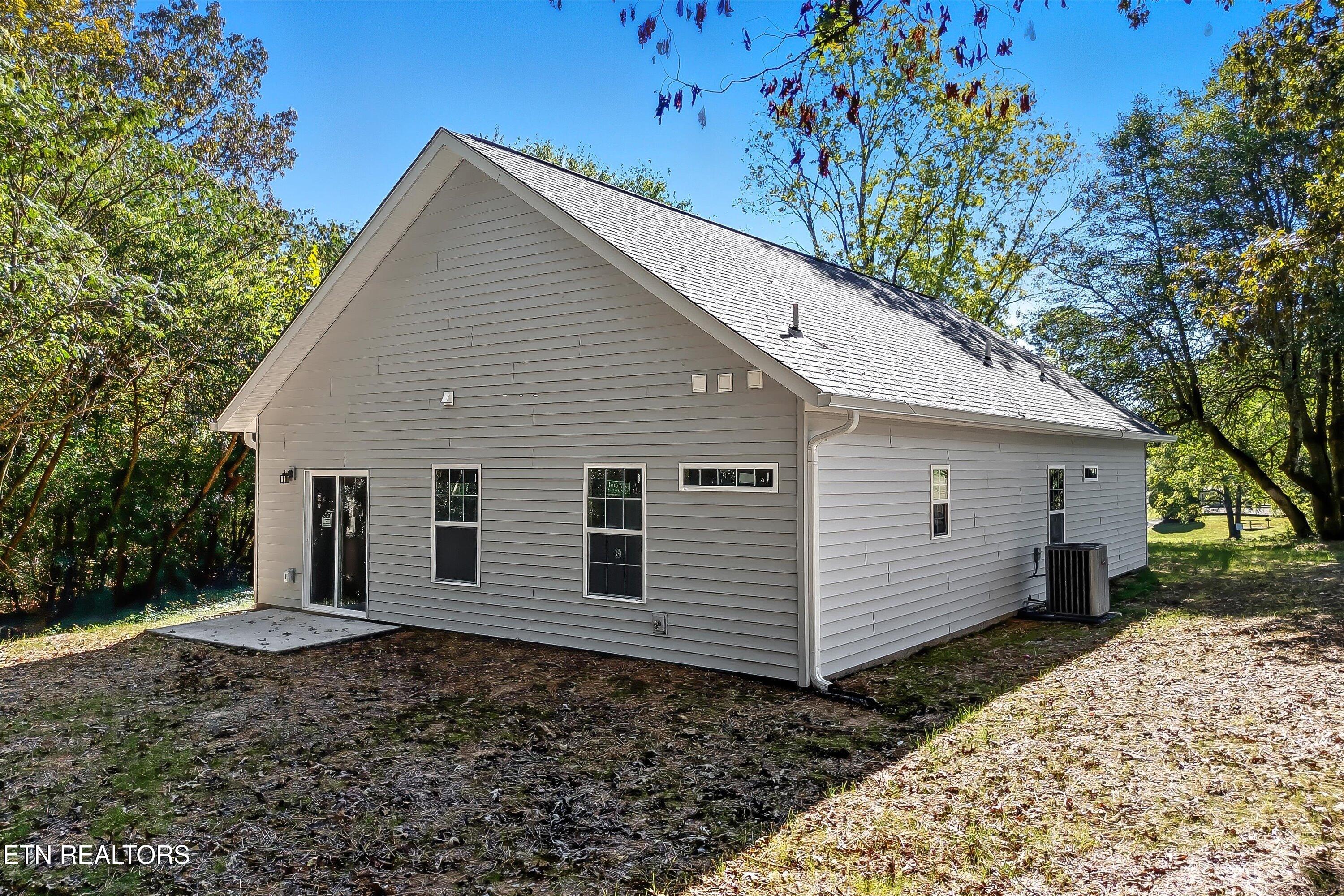 218 Morris Road Harriman, TN 37748 - Photo 31 of 31 27-218 Morris St-27