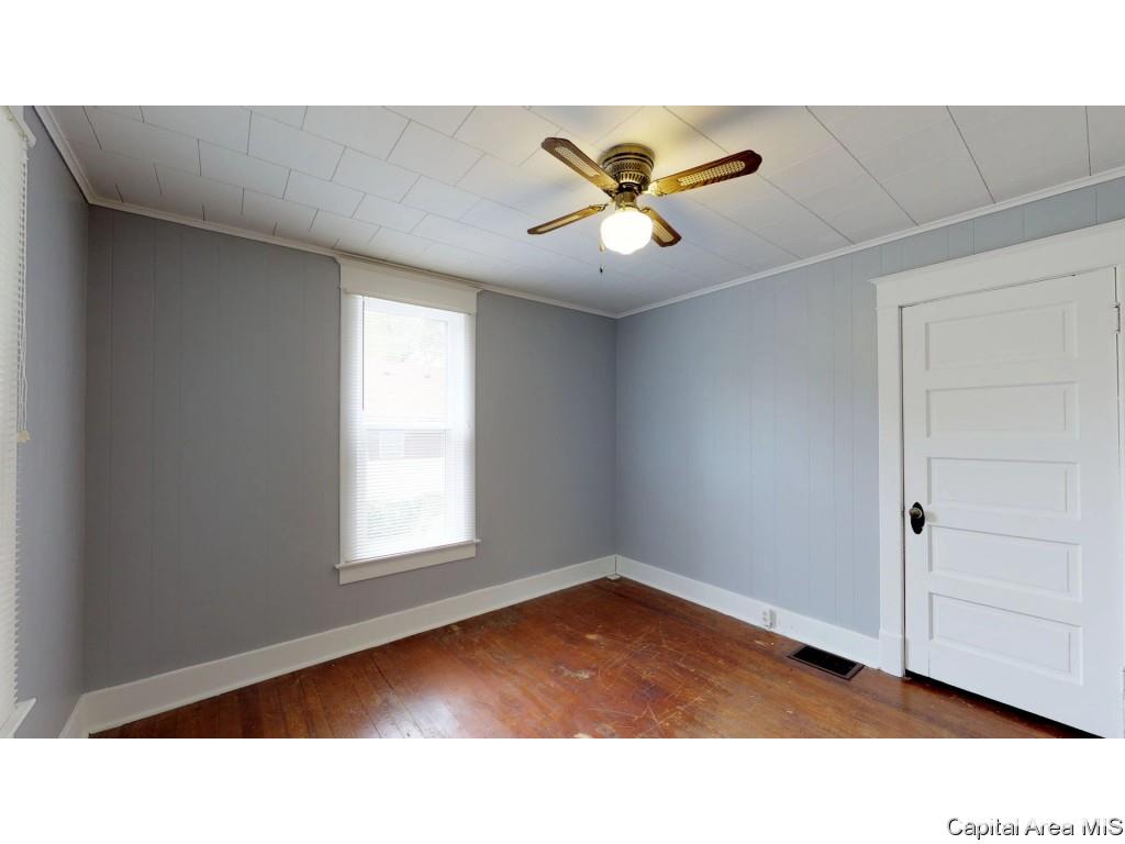 305 East Mill Street Rochester, IL 62563 - Photo 14 of 28