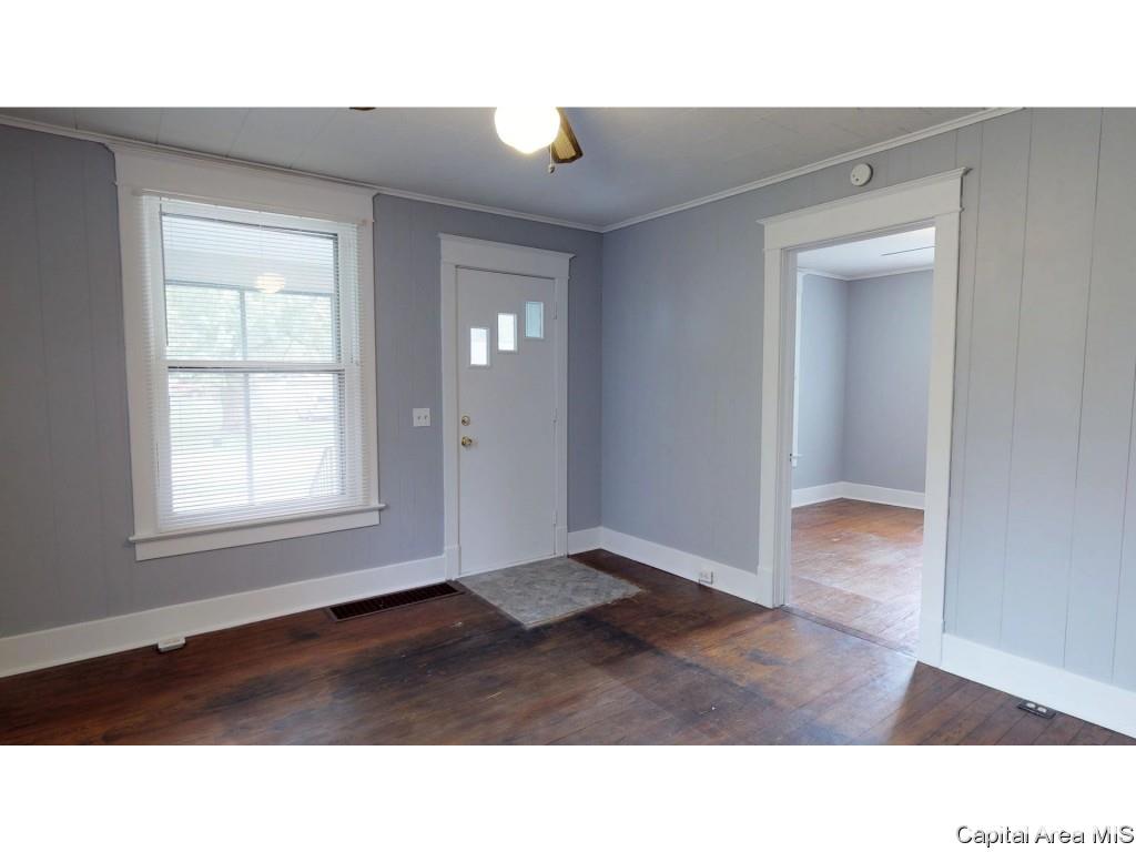 305 East Mill Street Rochester, IL 62563 - Photo 5 of 28