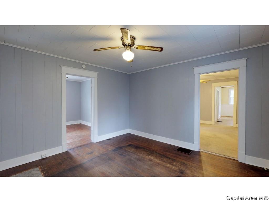 305 East Mill Street Rochester, IL 62563 - Photo 7 of 28