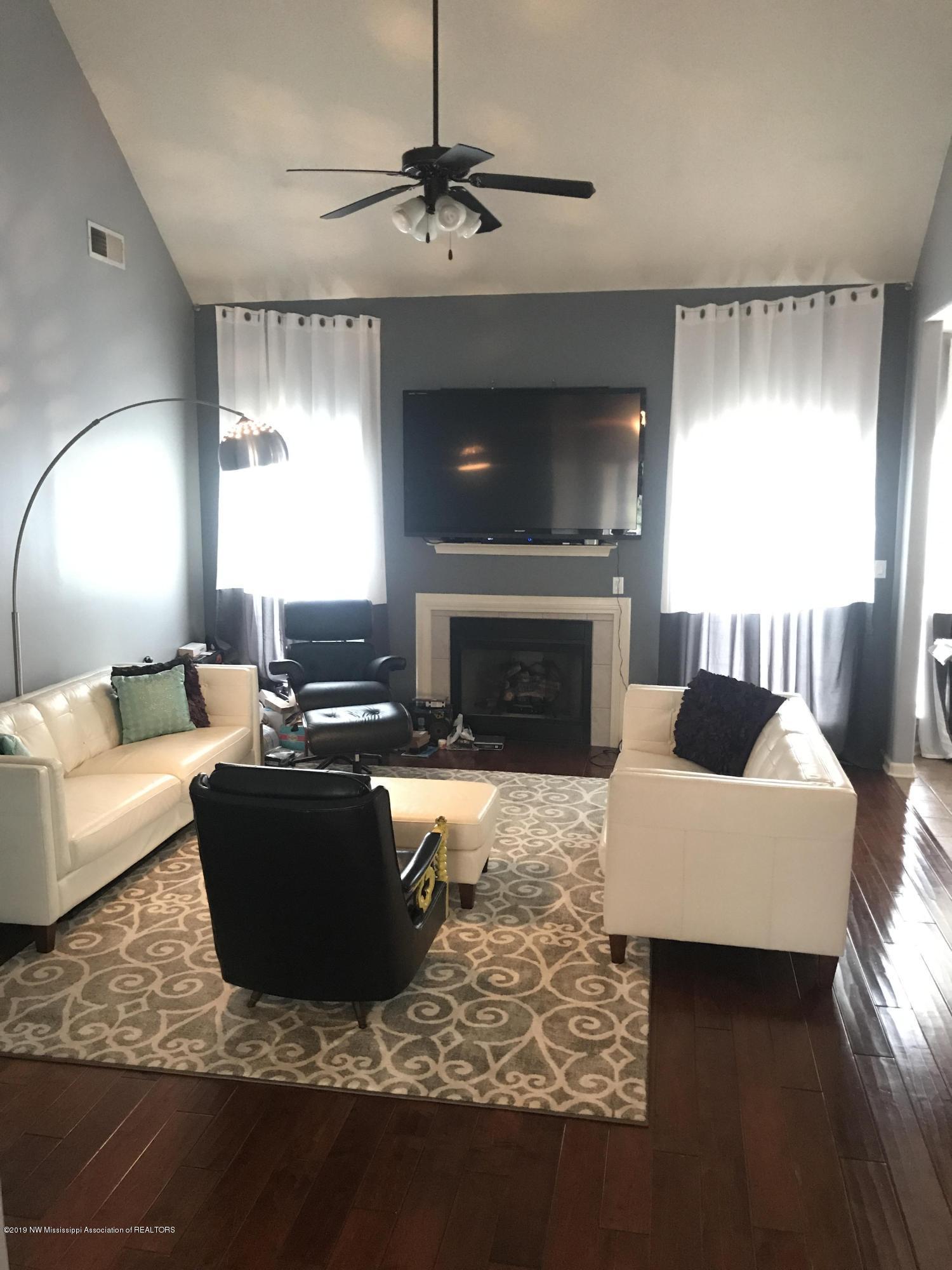 2454 Della Street Hernando, MS 38632 - Photo 8 of 24 09