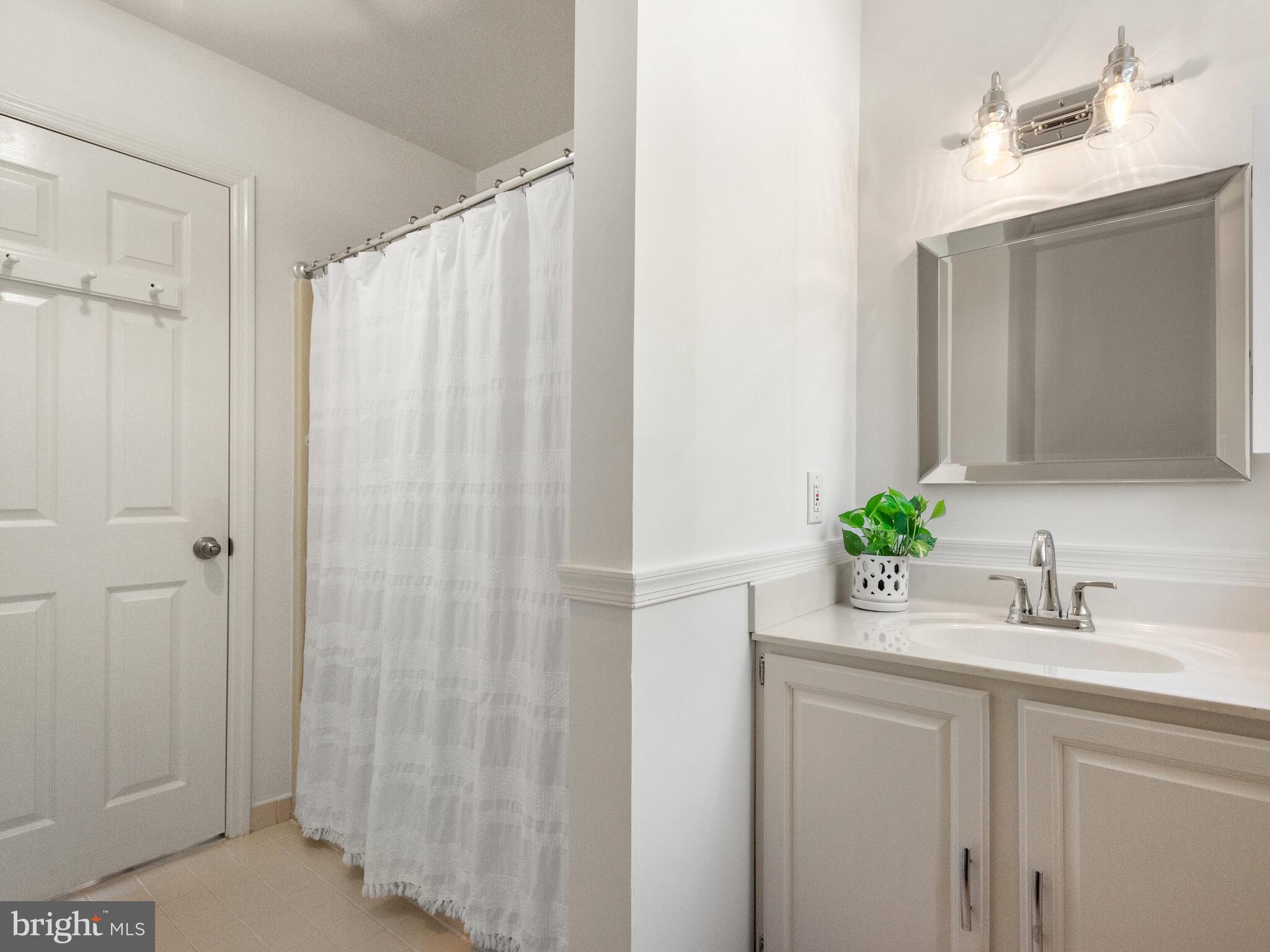 871 Fairview Road Glenmoore, PA 19343 - Photo 71 of 108 Hallway Bathroom