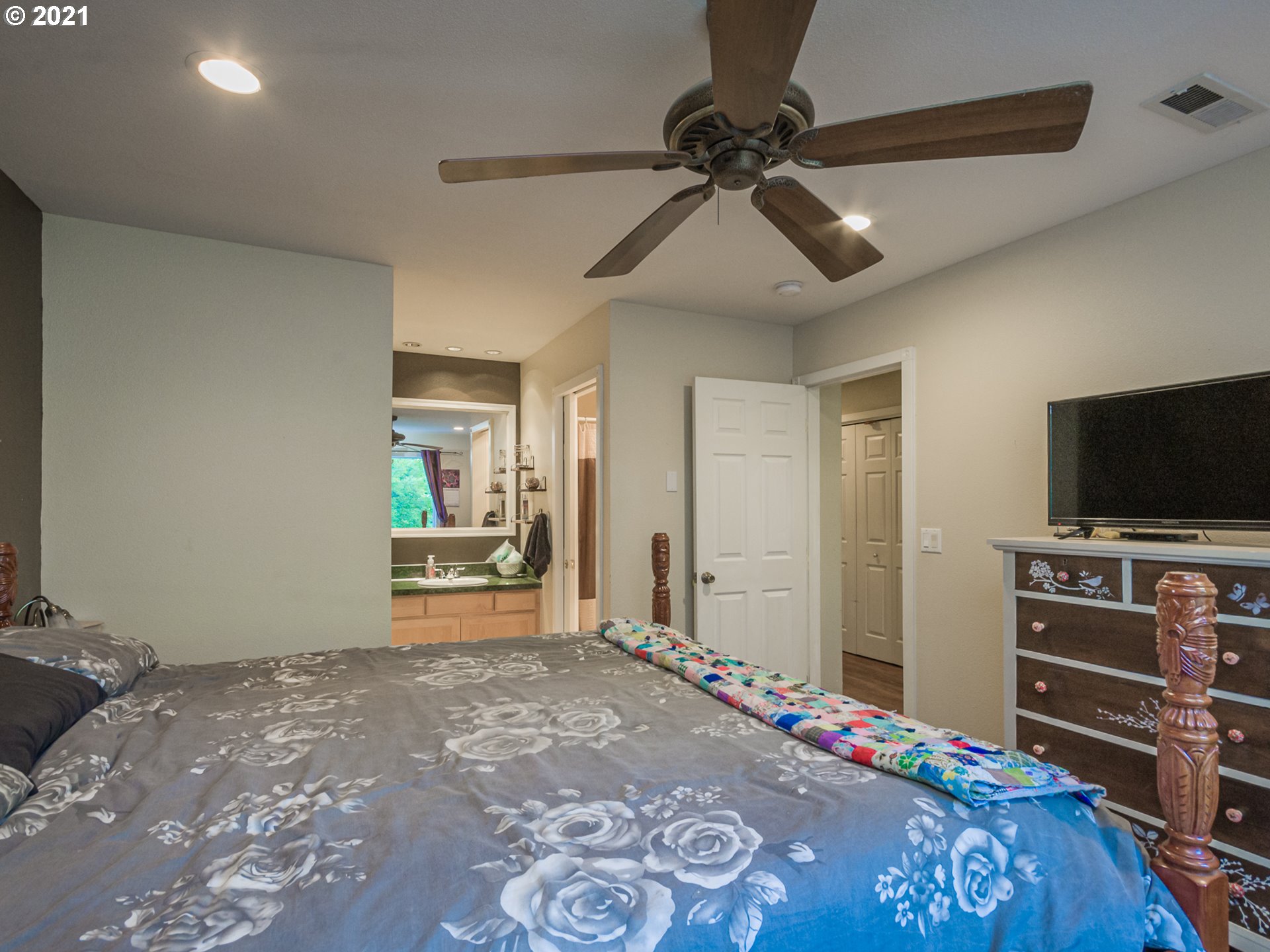 22014 Northeast W H Garner Road Yacolt, WA 98675 - Photo 14 of 26 Gallery Image 14