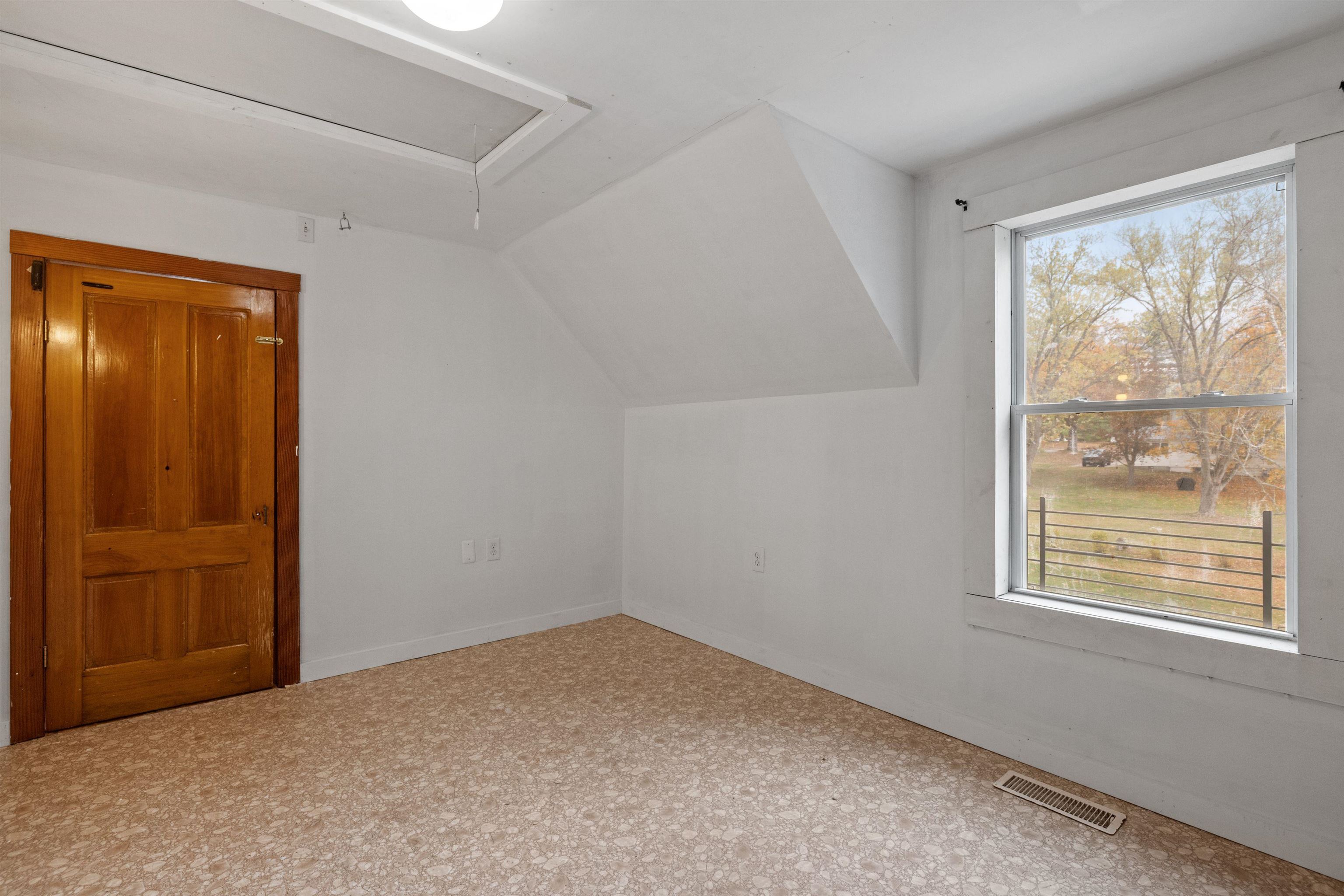 11 Racine Street Franklin, NH 03235 - Photo 33 of 50