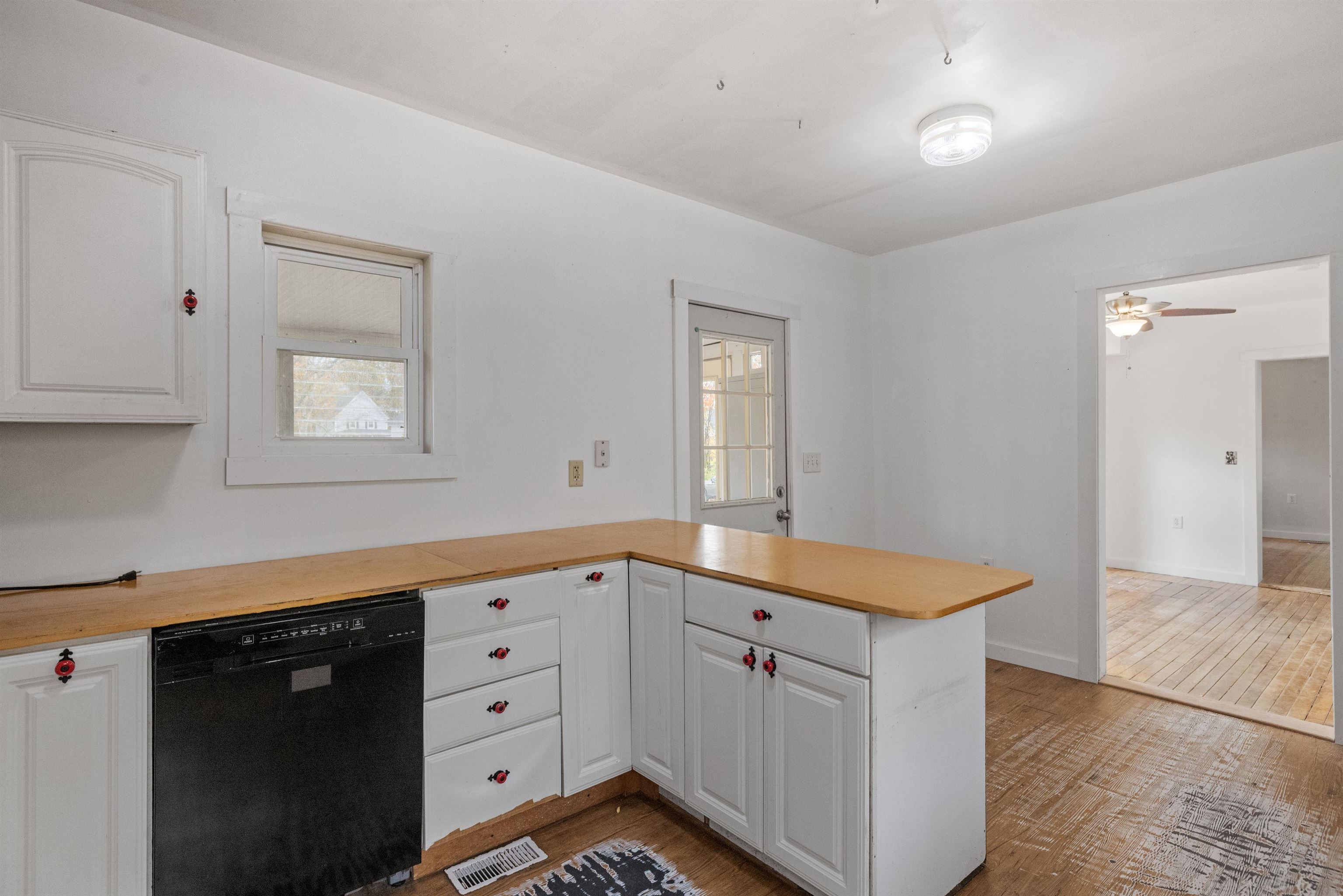 11 Racine Street Franklin, NH 03235 - Photo 7 of 50